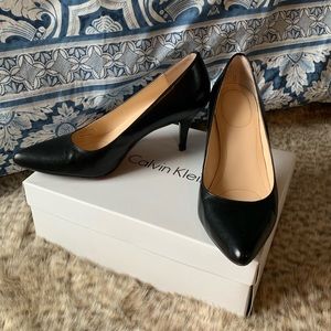 Black Calvin Klein pointed pumps